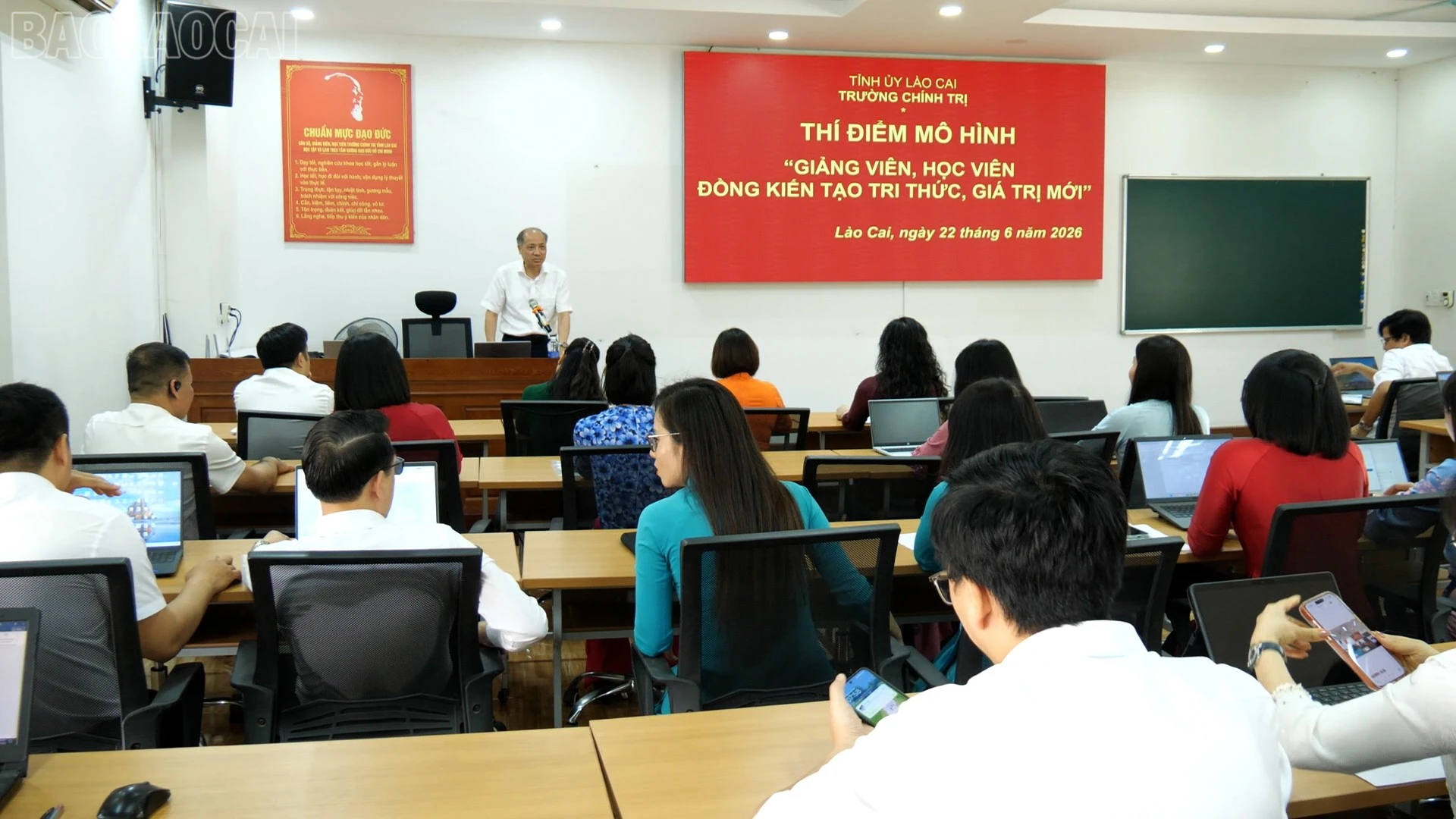 baolaocai-tl_dong-kien-tao.jpg