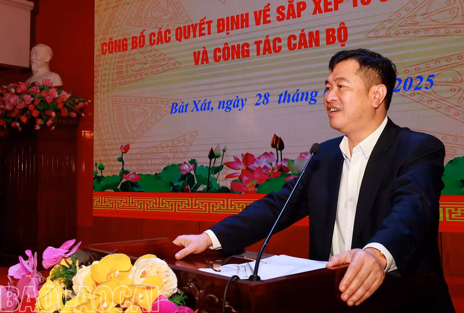 Bí thư Huyện ủy Bát Xát - Nguyễn Trung Triều phát biểu tại hội nghị.
