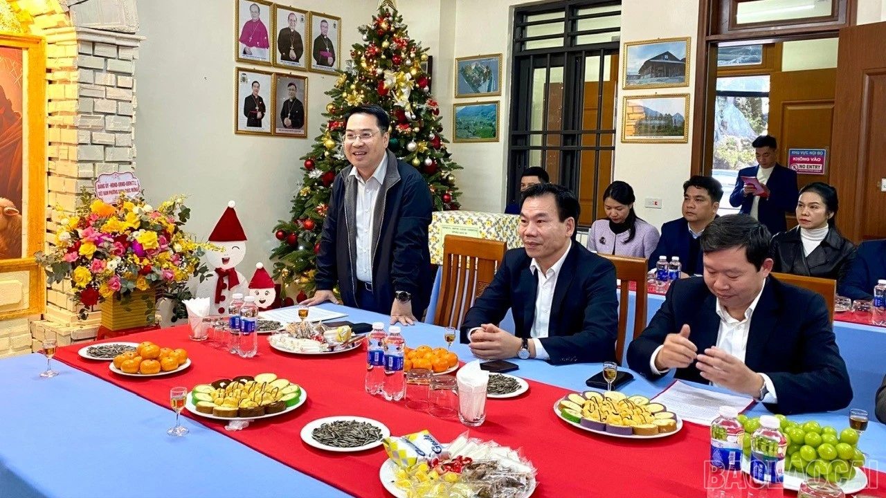 baolaocai-br_z7353384418935-5eb63467497ba81c90159382dfdfe882-4552.jpg
