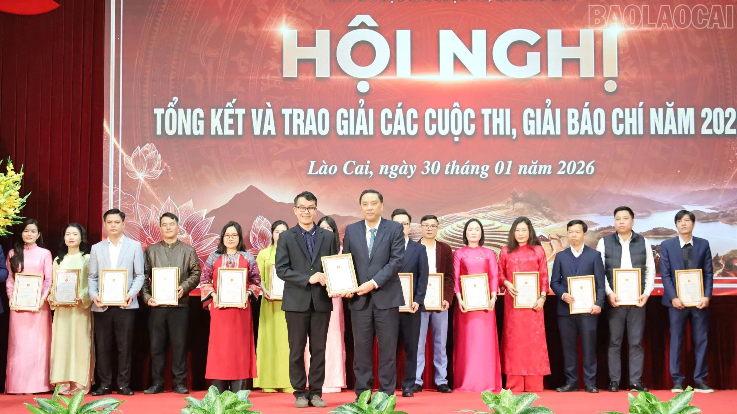 baolaocai-tr_z7484210914725-cdb3e19474c3505c574f8e964a41c738-2042.jpg