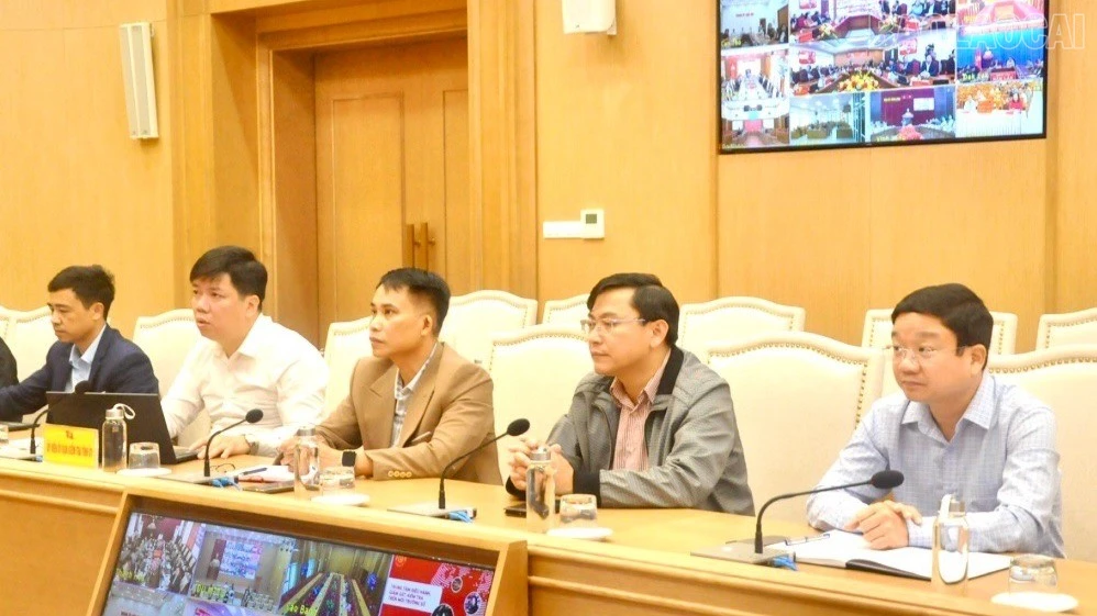 baolaocai-tr_z7310836871679-ba592c6fac324092f90585fd6cc247ad-6515.jpg