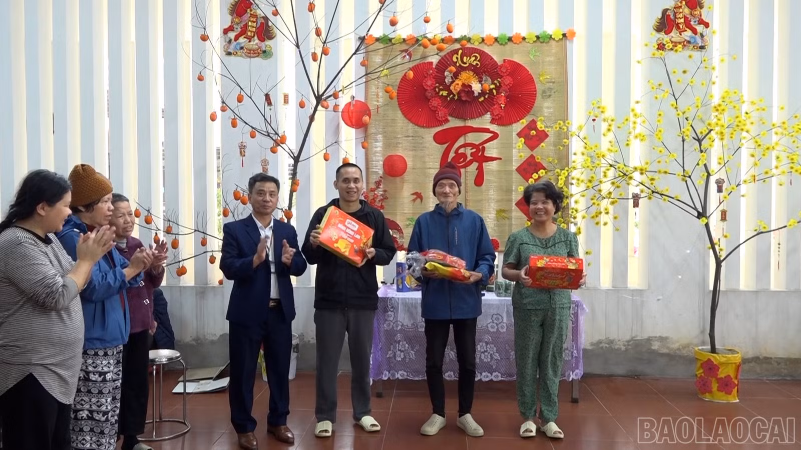baolaocai-br_mong-2-tet-1.jpg