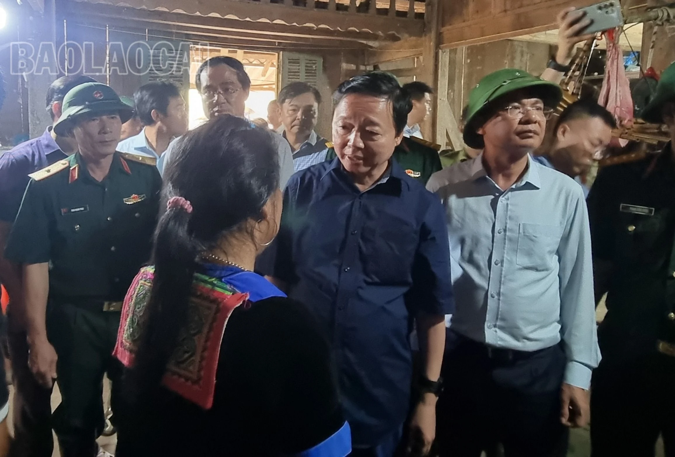 thăm hỏi 2.jpg