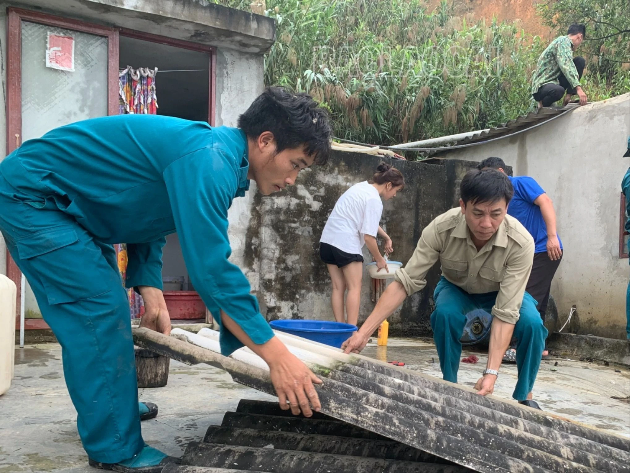 Mưa đá MK