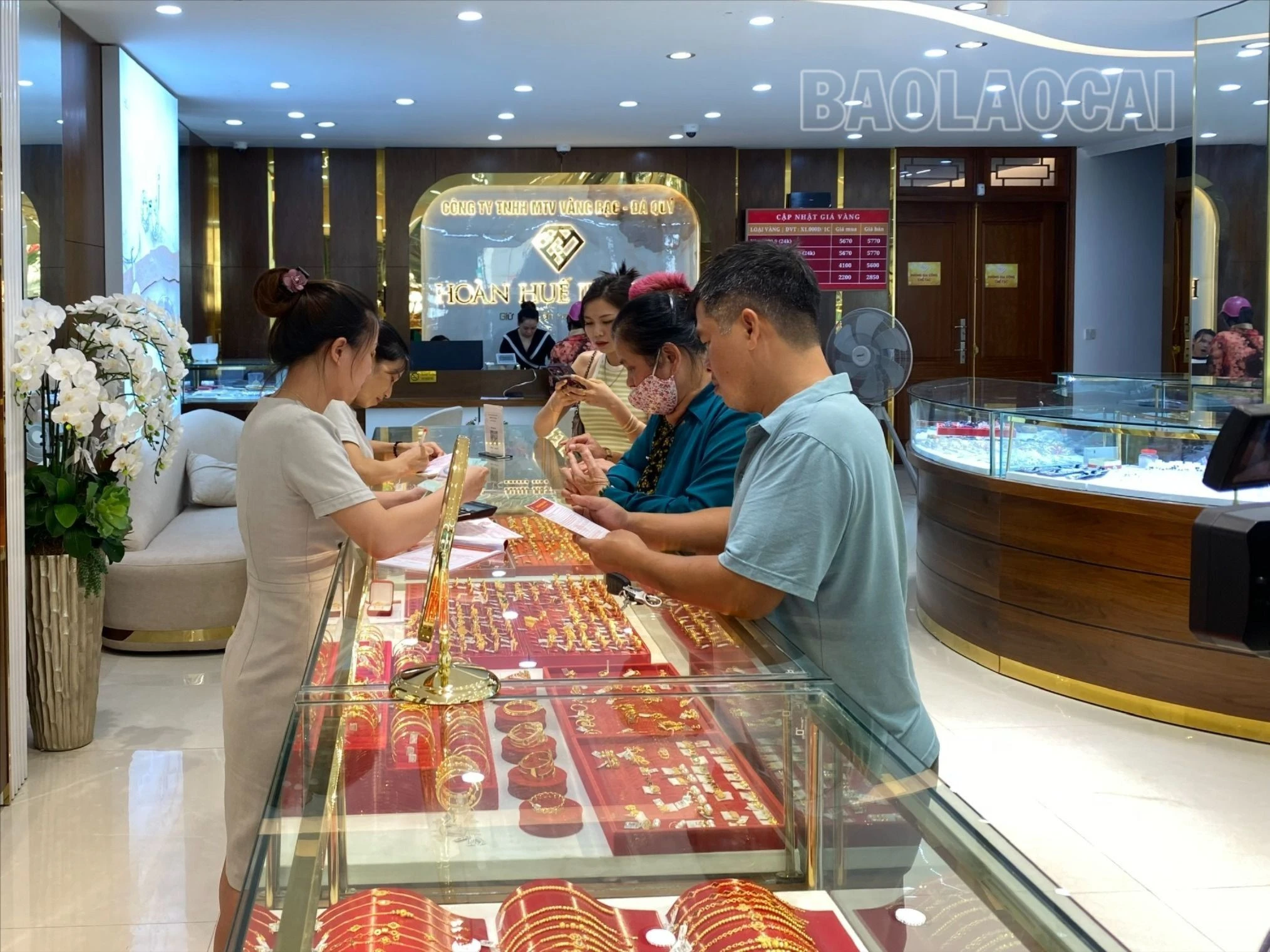 giao dịch.jpg