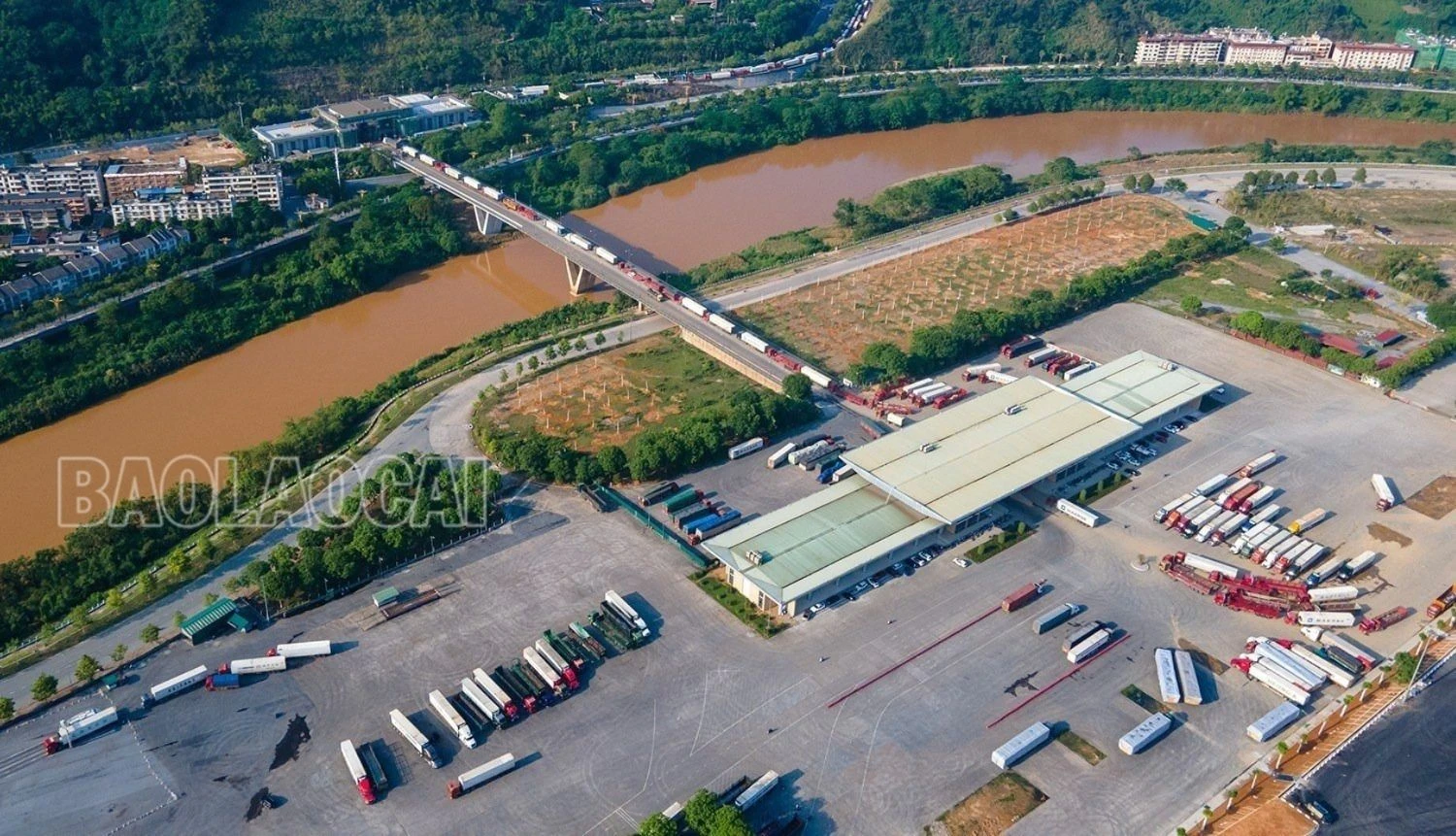 cửa khẩu (7).jpg