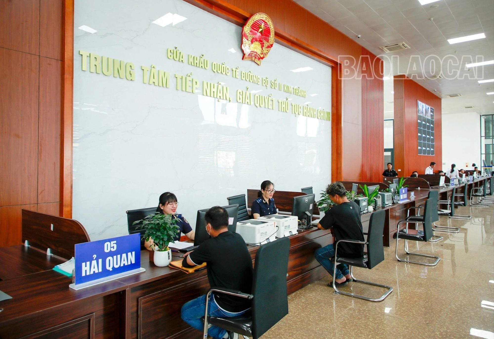 cửa khẩu (1).jpg
