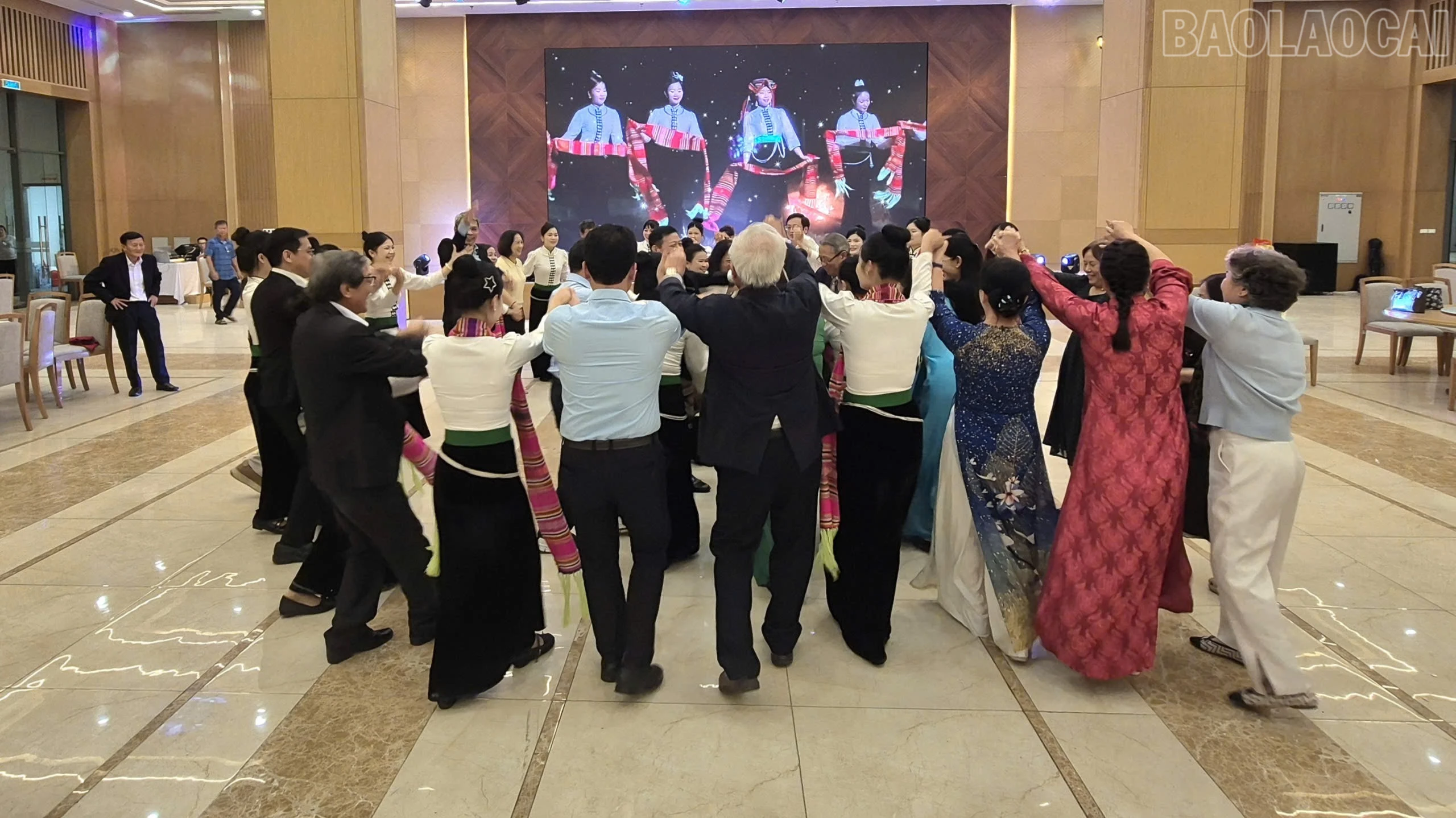 baolaocai-tr_1791206947185-1766308288443204543-5694511098469224762-0969902e286640e81c9e3f9c3518fdca-4587.jpg