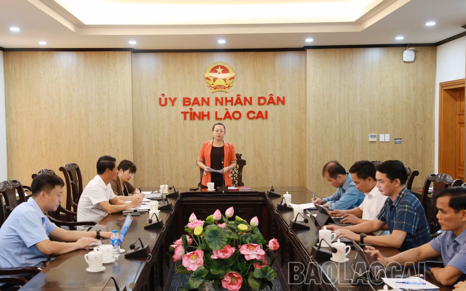 Ban Tổ chức địa phương họp phân công nhiệm vụ cho các thành viên vào ngày 18/7. Ảnh: Thúy Phượng.