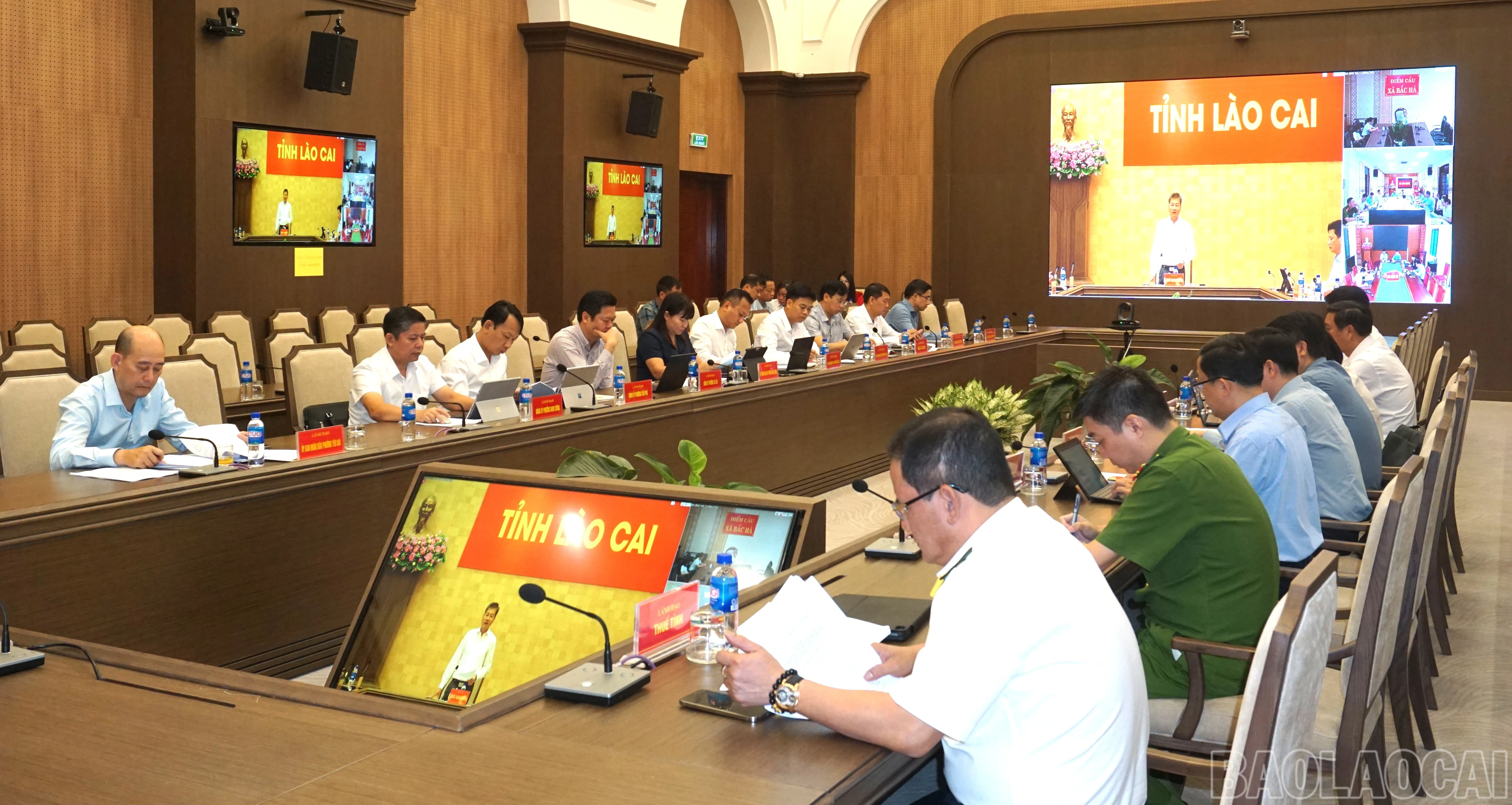 baolaocai-br_cac-dai-bieu.jpg