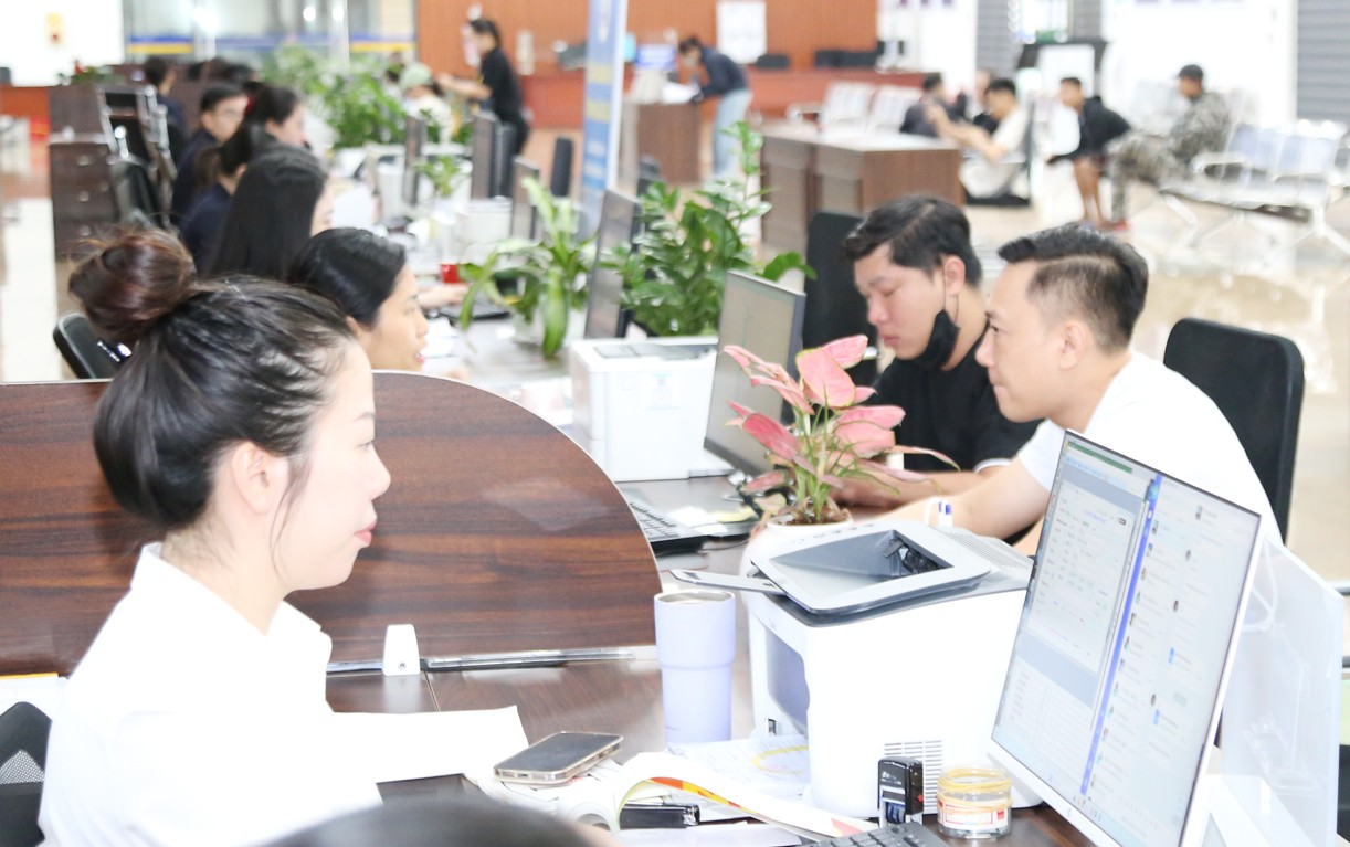Làm thủ tục xuất - nhập khẩu hàng hóa cho doanh nghiệp. h1.jpg