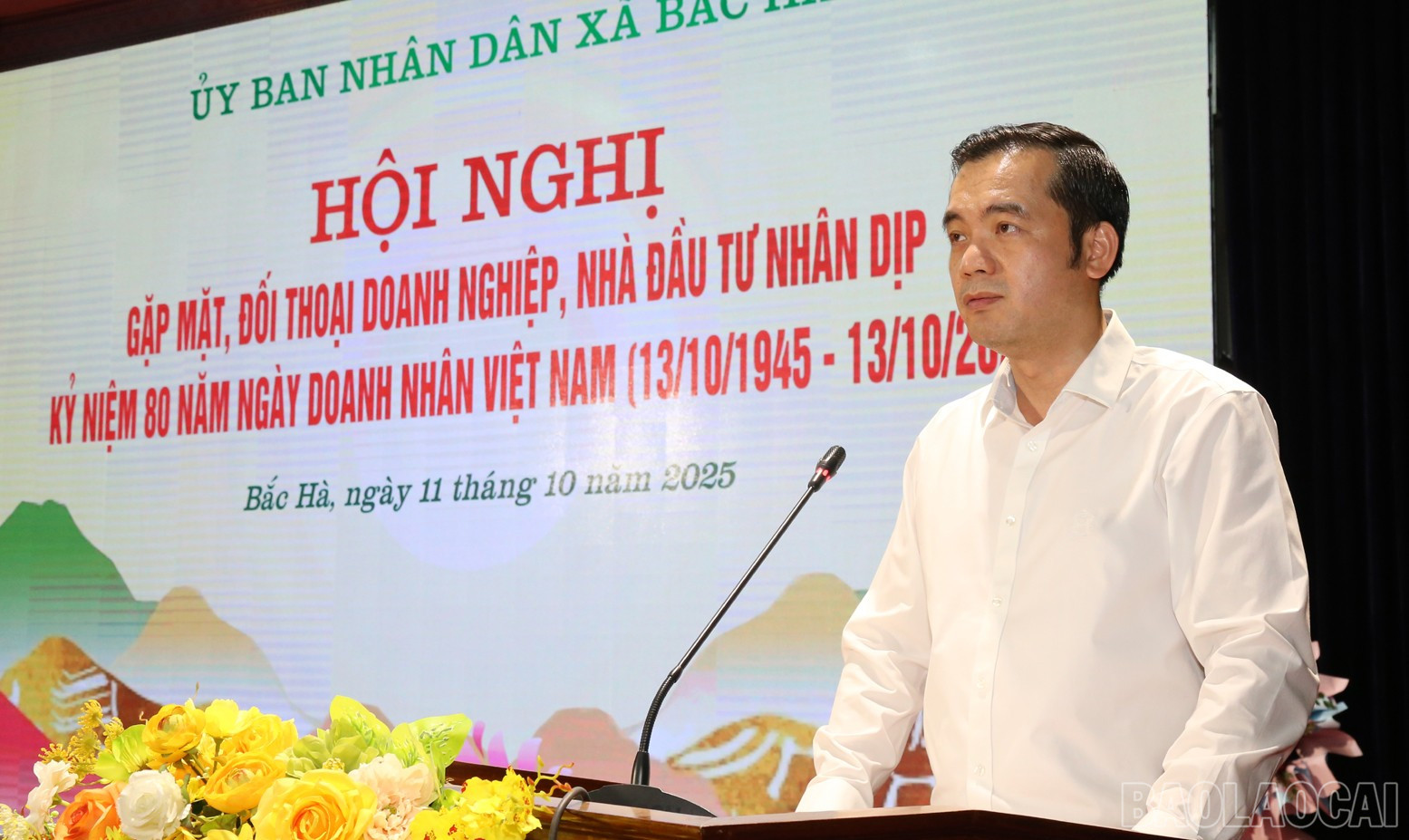 Chủ tịch UBND xã Bắc Hà - Bùi Minh Hải phát biểu tại hội nghị. baolaocai-br_a111.jpg