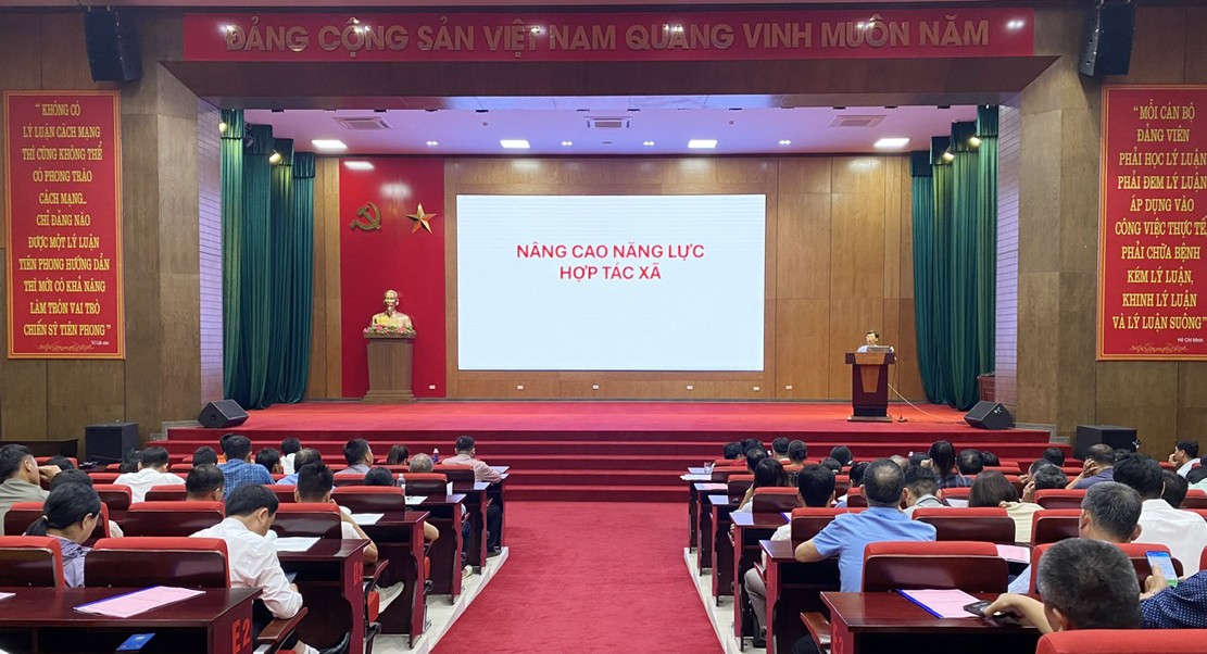 Quang cảnh lớp tập huấn. h.jpg