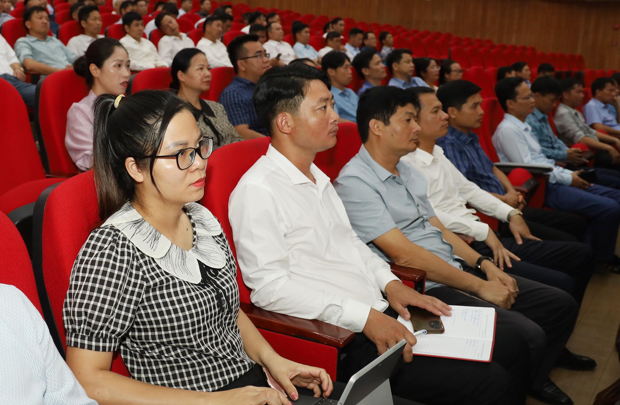 Đại biểu dự hội nghị. IMG_6054.JPG