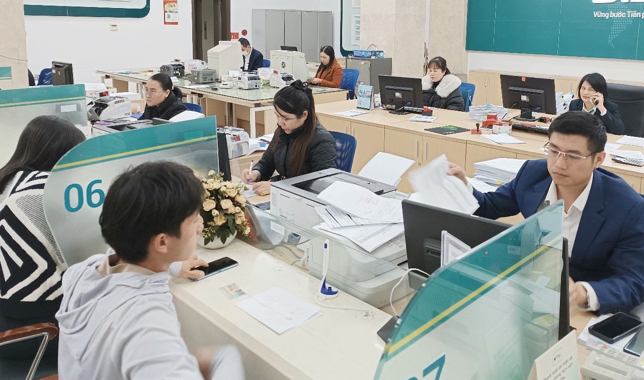 Lào Cai có 76,8% số khách hàng hoàn thành xác thực sinh trắc học. nh2.jpg