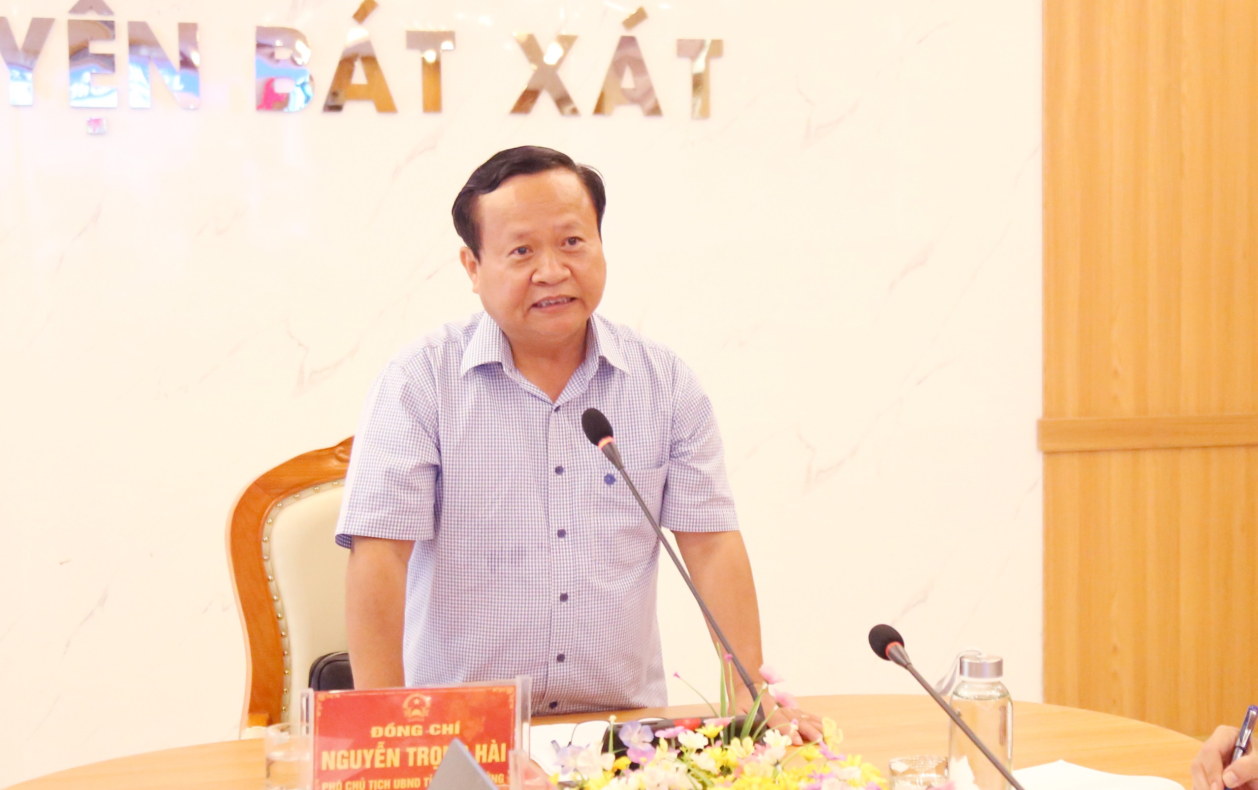 Đồng chí Phó Chủ tịch UBND tỉnh Nguyễn Trọng Hài phát biểu tại buổi làm việc. bx6-638.jpg