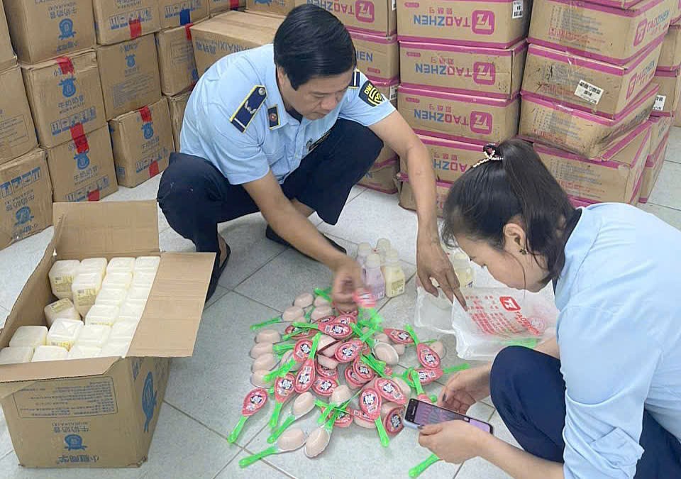 Kiểm tra nguồn gốc xuất xứ hàng hóa . q22.jpg
