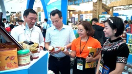 Lào Cai đẩy mạnh xúc tiến, hỗ trợ doanh nghiệp