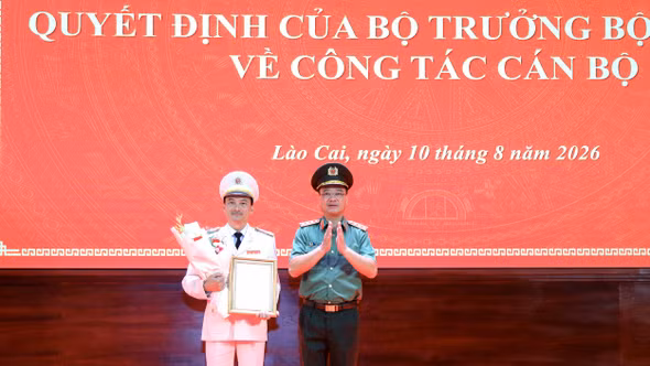 Công an tỉnh Lào Cai công bố quyết định của Bộ trưởng Bộ Công an về công tác cán bộ