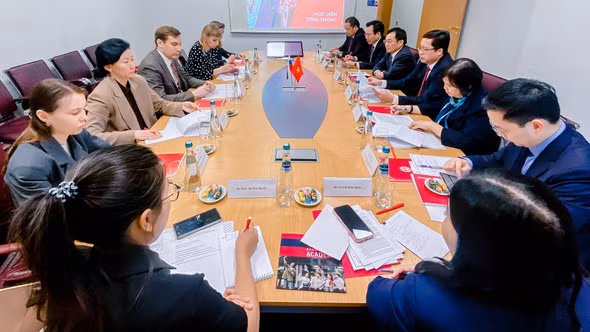 Đoàn công tác của tỉnh Lào Cai thăm và làm việc với Học viện Tổng thống Liên bang Nga