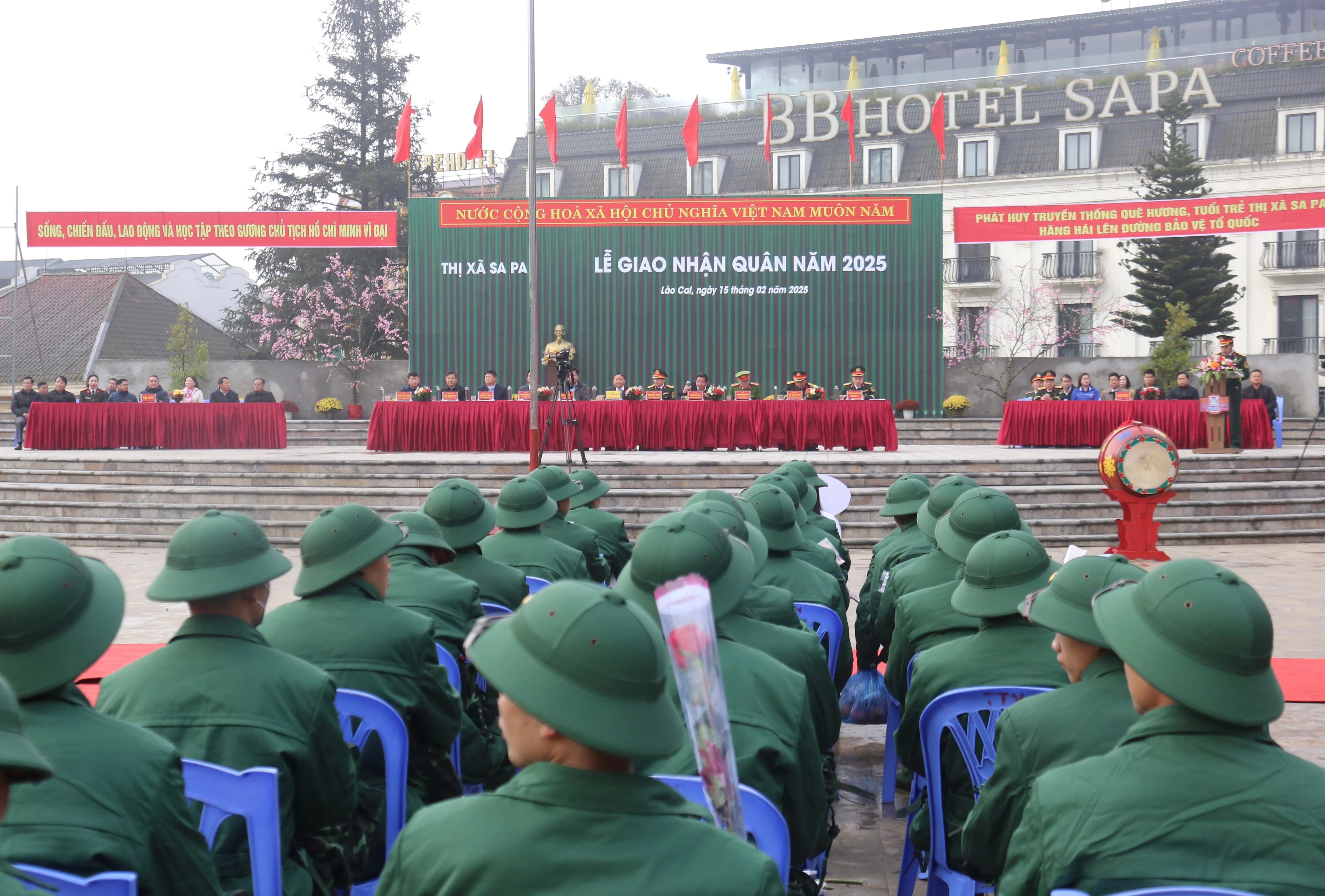 Quang cảnh buổi lễ.