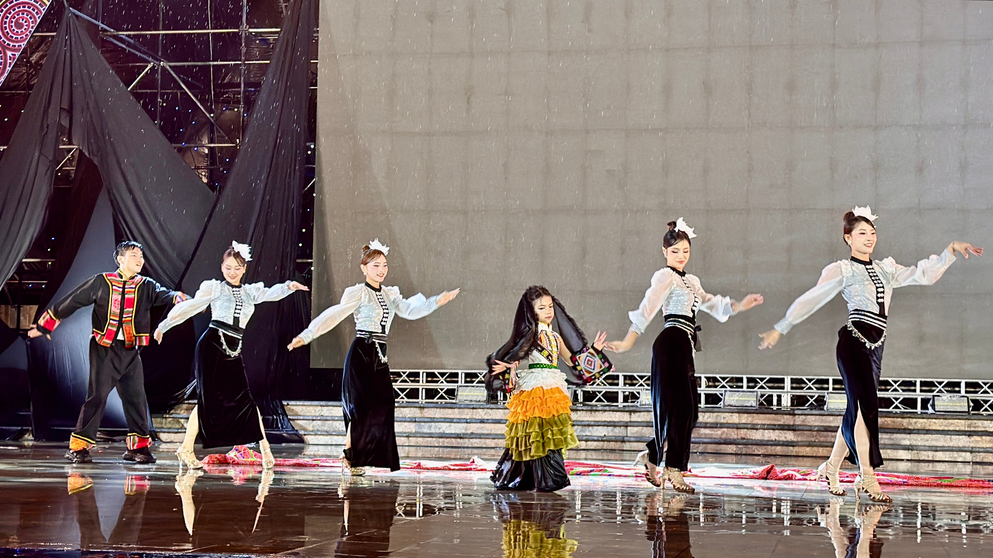 img-6998.jpg