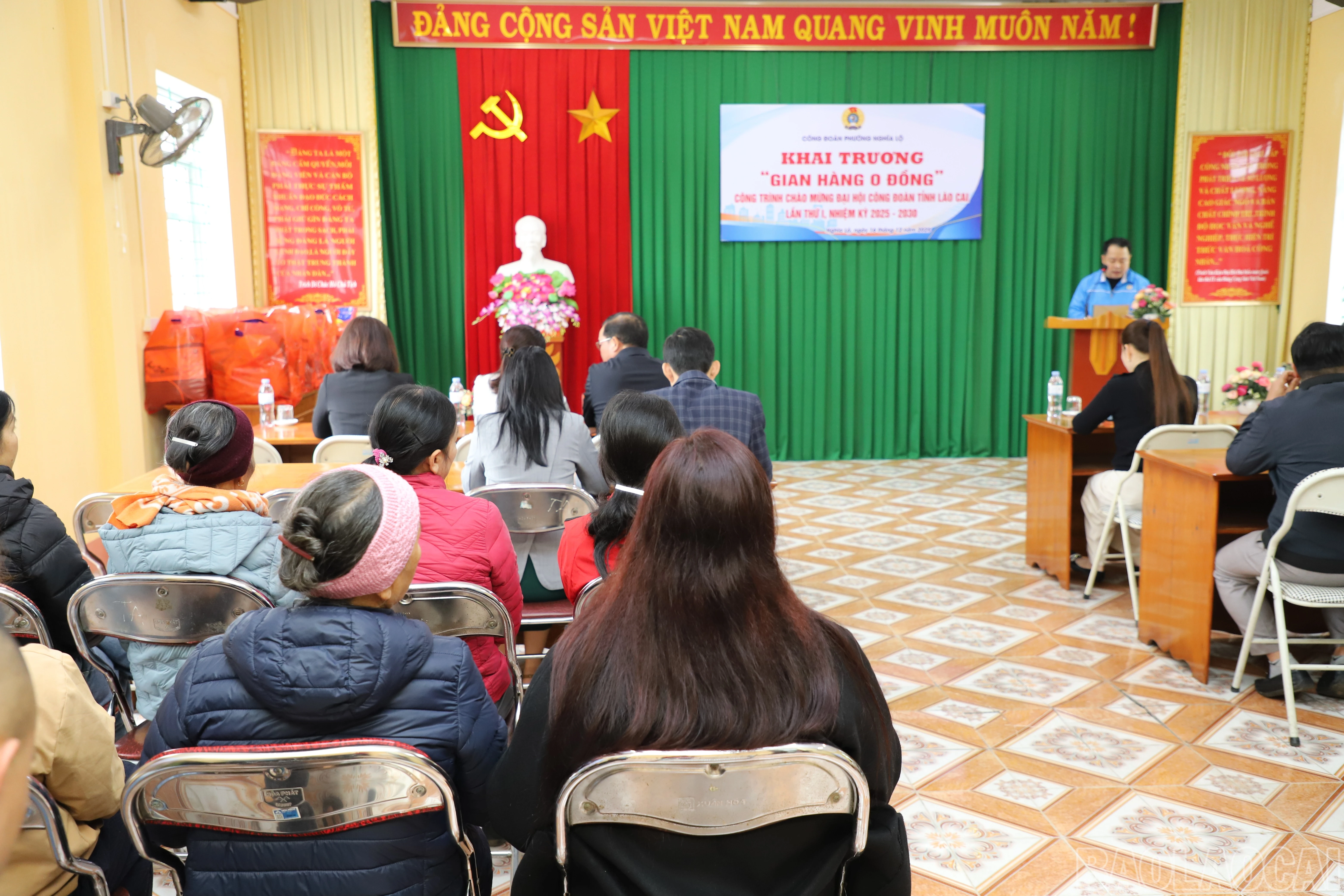 Quang cảnh lễ khai trương "Gian hàng 0 đồng".