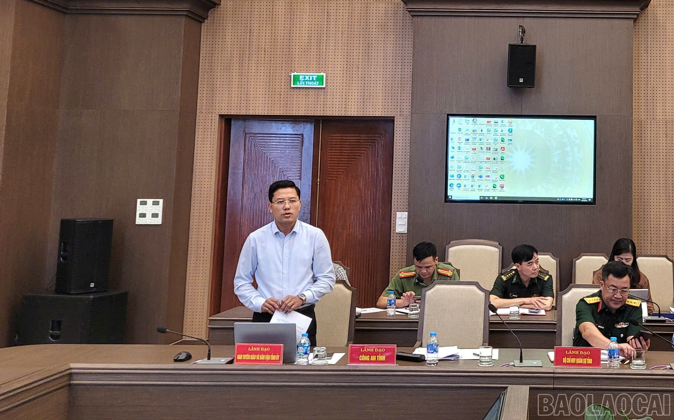 Lãnh đạo Ban Tuyên giáo và Dân vận Tỉnh uỷ phát biểu tại cuộc họp. baolaocai-br_z7160935407500-0d4e8c1211d5eb1a041ee52b98ad5a0d.jpg