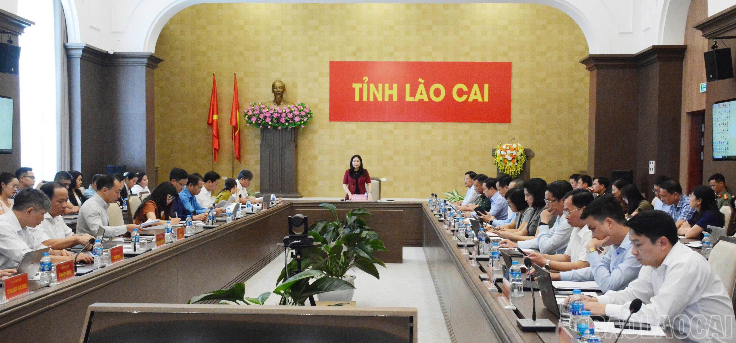 Quang cảnh buổi họp baolaocai-br_z7160536257049-96278ac3764014aec325da9aa5477e08.jpg