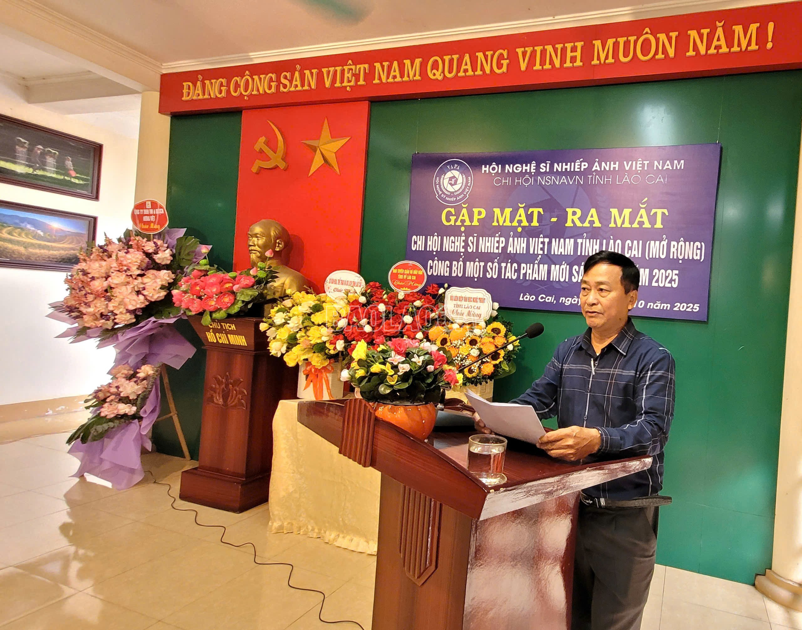 Nghệ sỹ Nghệ sĩ Nhiếp ảnh Thanh Miền giữ chức Chi hội trưởng Chi hội Nghệ sĩ Nhiếp ảnh Việt Nam tỉnh Lào Cai. baolaocai-c_z7153838031009-4988284311c4d224c17169b986fe5cde.jpg