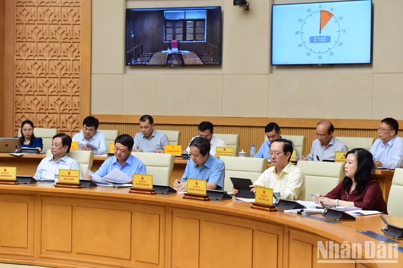 Các đại biểu tham dự phiên họp.