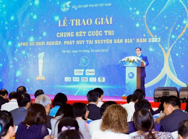 Thủ tướng đề nghị tạo môi trường, điều kiện thuận lợi nhất cho phụ nữ khởi nghiệp - Ảnh: VGP/Nhật Bắc