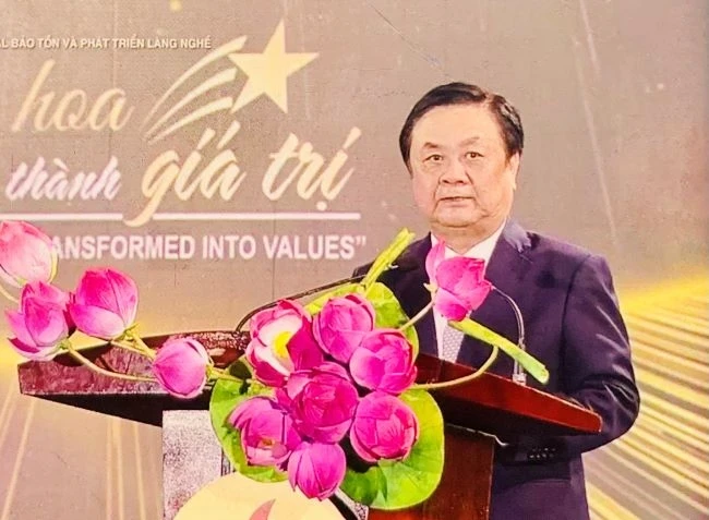 Ủy viên Trung ương Đảng, Bộ trưởng Bộ NN&amp;PTNT Lê Minh Hoan. (ảnh: Hà Anh)