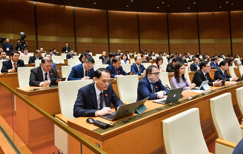 Toàn cảnh phiên bế mạc Kỳ họp bất thường lần thứ 5 (Ảnh: Phạm Thắng)