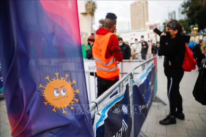 Một trạm xét nghiệm virus COVID-19 lưu động tại thành phố Tel Aviv, Israel, tháng 1-2022. Ảnh tư liệu: Vũ Hội/TTXVN