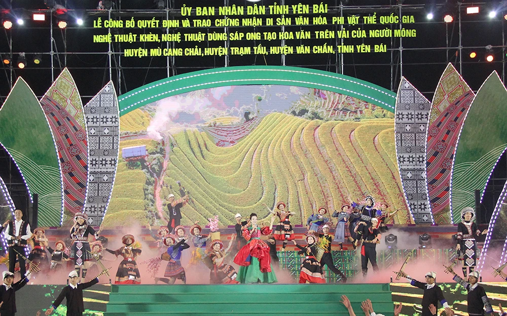 Chương trình nghệ thuật hoành tráng có chủ đề "Thanh âm giữa ngàn mây".