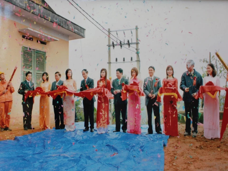 Lễ khánh thành công trình cấp điện cho xã Dền Thàng, huyện Bát Xát, ngày 27-1-2010..jpg