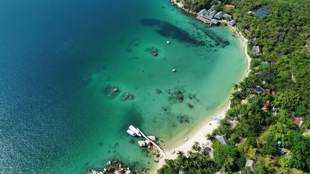 Whale Island Resort là điểm đến lý tưởng cho những ai muốn trở về với thiên nhiên.