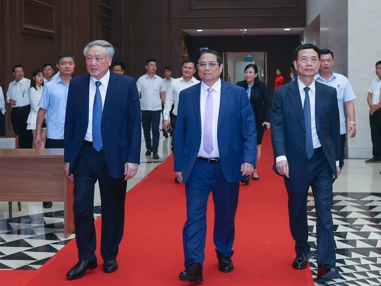 Thủ tướng Phạm Minh Chính dự Hội nghị giới thiệu mô hình chuyển đổi số thành công cấp bộ, ngành của ngành tòa án nhân dân - Ảnh: VGP/Nhật Bắc