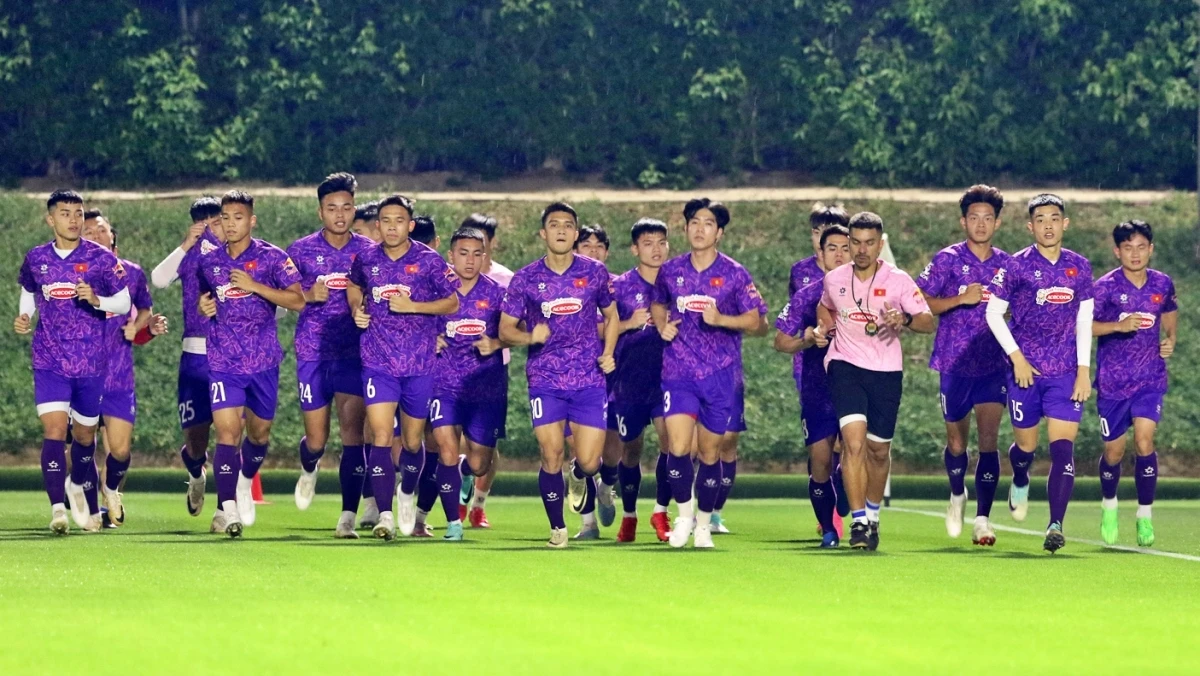U23 Việt Nam tập buổi đầu trên đất Qatar (Ảnh: VFF).