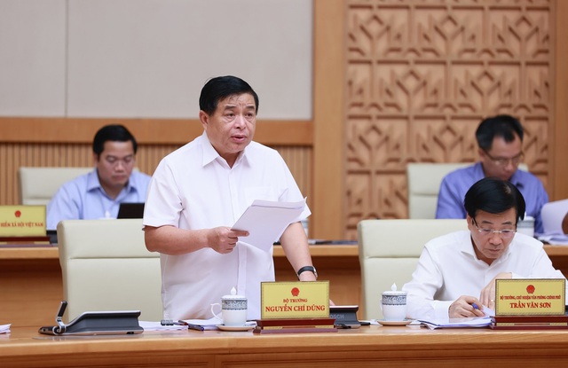 Bộ trưởng Bộ Kế hoạch và Đầu tư: Cần thúc đẩy mạnh các động lực tăng trưởng. Bộ trưởng Bộ Kế hoạch và Đầu tư: Cần thúc đẩy mạnh các động lực tăng trưởng.