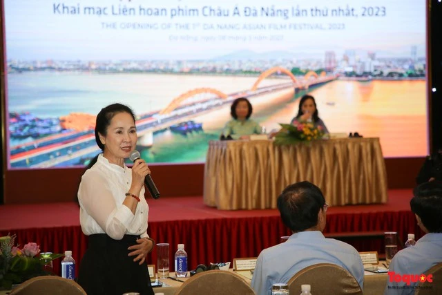 NSND Lan Hương - thành viên Ban Giám khảo hạng mục “Phim Việt Nam dự thi".