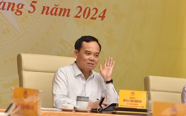 Phó Thủ tướng Trần Lưu Quang phát biểu tại phiên họp lần thứ tư của Tổ công tác về cải cách thủ tục hành chính của Thủ tướng Chính phủ - Ảnh: VGP/Hải Minh