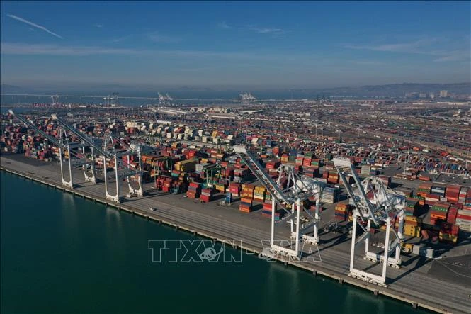 Toàn cảnh cảng Oakland ở California, Mỹ. Ảnh: AFP/TTXVN