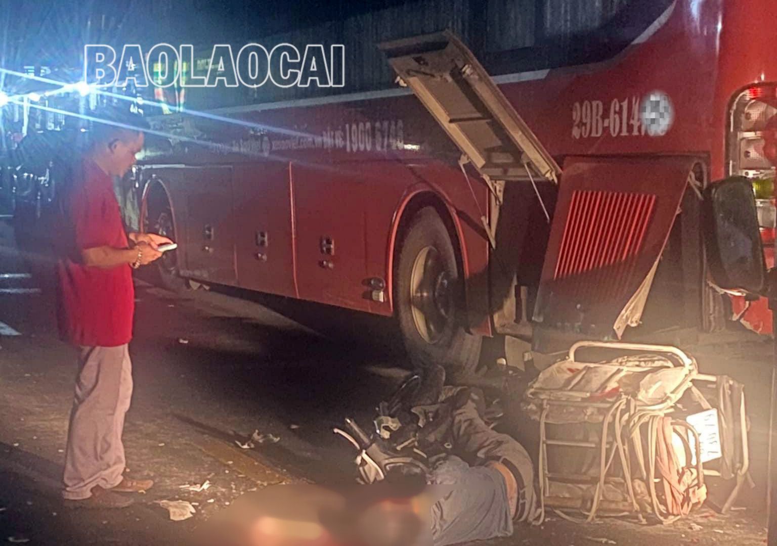 Hiện trường vụ tai nạn giao thông tại phố Khánh Yên, phường Lào Cai. TN11.jpg