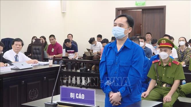 Bị cáo Đỗ Thành Nhân khai báo tại phiên tòa (ảnh tư liệu).