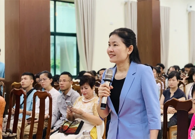 Phó Chủ tịch Hội Liên hiệp Phụ nữ Việt Nam Tôn Ngọc Hạnh tại buổi tọa đàm.