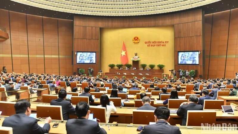 Quang cảnh Lễ bế mạc Kỳ họp thứ 6, Quốc hội khóa XV tại Hội trường Diên Hồng (Nhà Quốc hội).