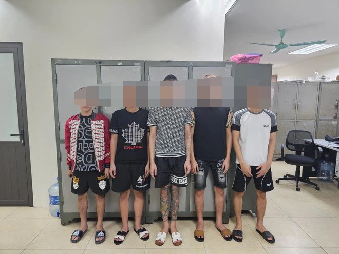 Các đối tượng bị khởi tố.