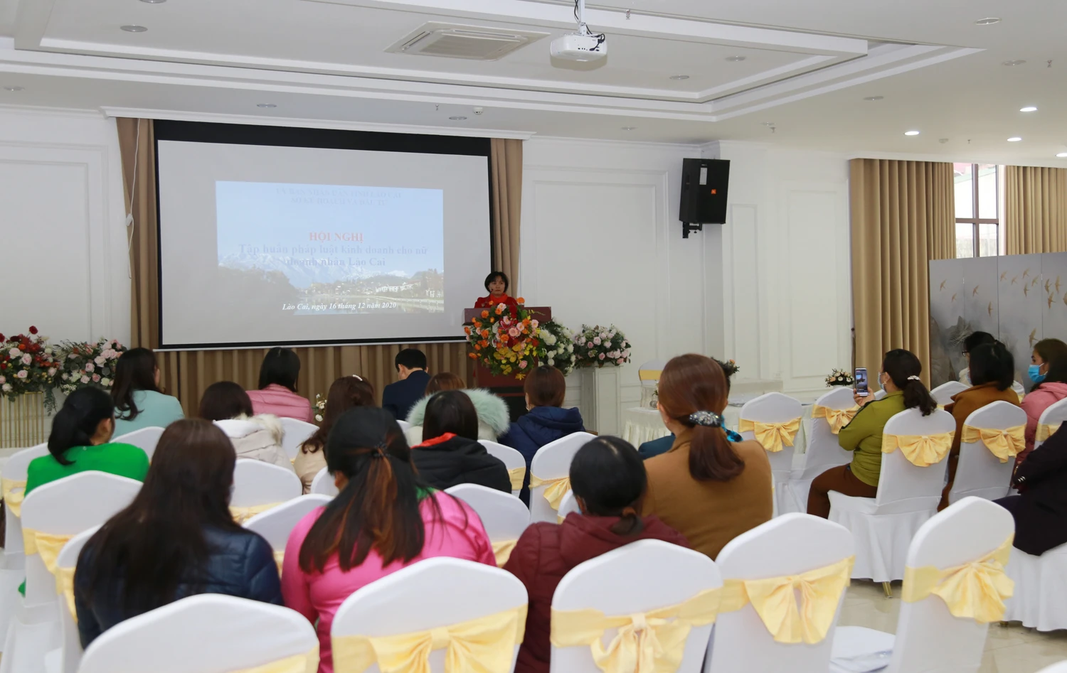 Quang cảnh hội nghị.